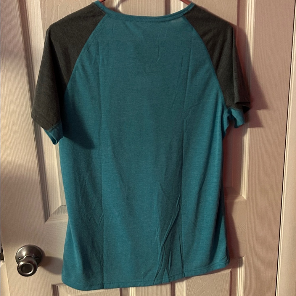 Patagonia Teal and Charcoal Short Sleeve Tee - Picture 3 of 10